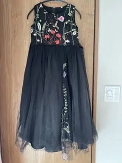 花柄刺繍 黒 フォーマルドレス 140cm
