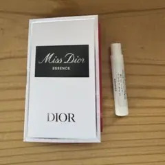 ミスディオール　エッセンス　パルファン