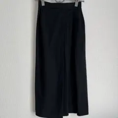 UNIQLO スリット入り　スカート