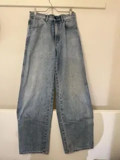 UNIQLO U ストレートデニム ライトブルー　サイズ25