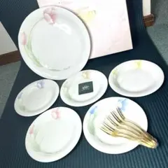 未使用品★Adam & Eve 花柄皿セット 小皿5枚 大皿1枚 フォーク付