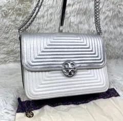 極美品‼️TORY BURCH ショルダーバッグ　シルバーチェーン　ロゴ金具