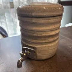 希少】焼酎サーバー 木製スタンド付き - メルカリ