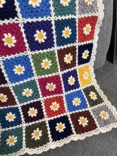 最終日値下げ‼︎手編みマルチカバー　モチーフ編み