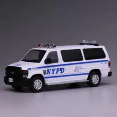 596 1/64 Ford E-Series Vans（ニューヨーク市警察仕様）
