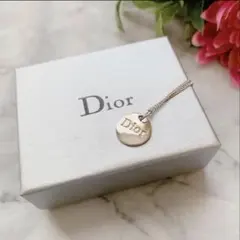 ※専用【Dior 】クリスチャンディオール　シルバーネックレス　ロゴプレートのサムネイル