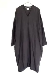 vネック ワンピース