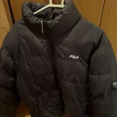 FILA 黒 ダウンジャケット