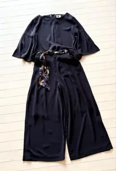 Bou Jeloud ブージュルード　セットアップ　ネイビー　おしゃれ　上質のサムネイル