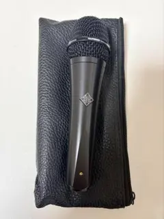 Item thumbnail for item 320496c6-ad6b-4760-b586-47a1f96e99ab