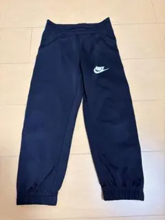 Nike 黒 ジャージ98-104cm