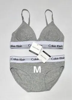 グレーM ブラジャー　ショーツ セット下着カルバンクライン レディース