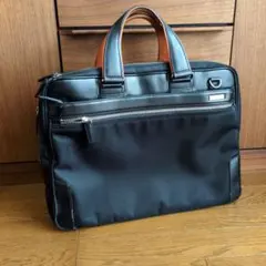 Item thumbnail for item 3d89d270-dd4b-42b2-94d5-c712997c04d0