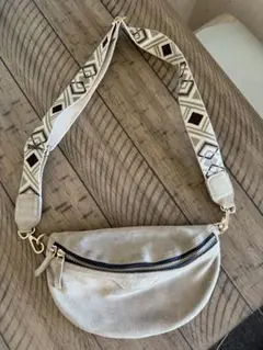 リアルスエード ショルダーバッグ バリ製 ハンドメイド エスニック ボヘミアン