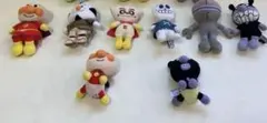 「アンパンマン と仲間たち」のぬいぐるみ
