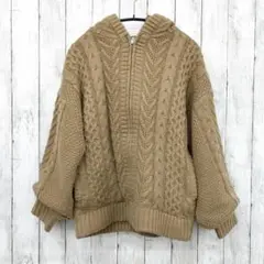 【 CLOSSHI 】クロッシー しまむら ボアフード ニットパーカー ベージュ