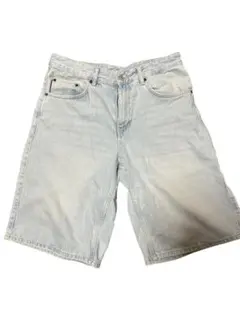 ZARA ライトブルー デニムショートパンツ