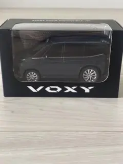 新型VOXY ヴォクシー濃紺　プルバックカーのサムネイル