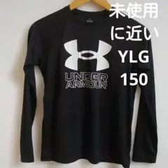 未使用に近いUNDER ARMOUR ブラック 長袖カットソYLG