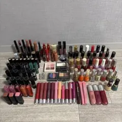 【レブロン】コスメまとめ売り　115点★3.3㎏　REVLON商品のみのサムネイル