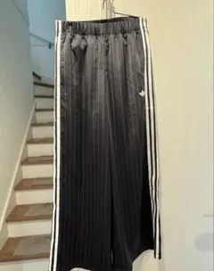 adidas ワイドパンツ KD2294 ブラック ストライプLサイズ