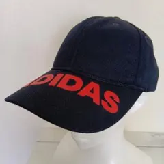 形が抜群に良い！ADIDAS ネイビー ベースボールキャップ　使い勝手抜群です！