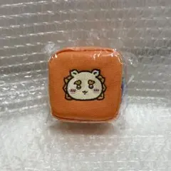 ちいかわ シーサー 星型カラビナつき 刺繍スクエアミニポーチ オレンジ