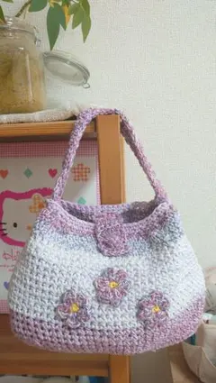 かぎ針編み花の刺繍付きハンドバッグ