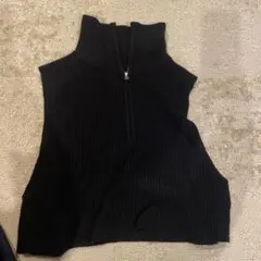 Lugnoncure ブラックニットベスト ハイネック