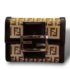 未使用 FENDI フェンディ ズッカ柄 三つ折り 財布 ブラウン シルバー金具