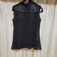 黒のレースノースリーブチュニック