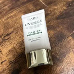 d'Alba UVエッセンストーンアップサンクリーム(グリーン)