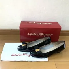 美品✨Salvatore Ferragamo 黒パンプス リボン付き(24cm)