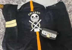 ONE PIECE　USJ　ショルダーバッグ&フード付きバスタオル 2025年最新】ロー タオル USJの人気アイテム - メルカリ