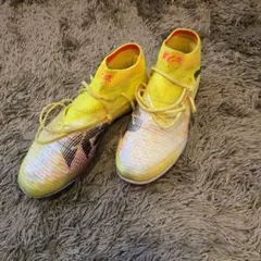 PUMA FUTURE サッカーシューズ イエロー