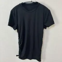 SHEIN ブラック Tシャツ M 伸縮性 黒 クルーネック 半袖