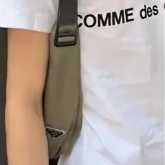 PRADA アーカイブ　00s オリーブグリーン ショルダーバッグ　　三角