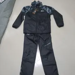 アンダーアーマー  ジャージ上下  ジュニアサイズ