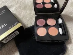 CHANEL アイシャドウパレット