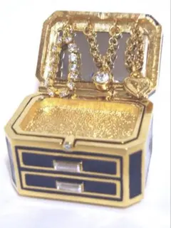 2025年最新】エスティローダー 練り香水の人気アイテム - メルカリ