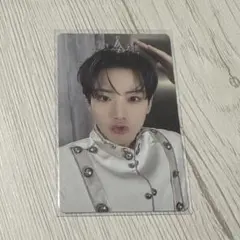 treasure ジュンギュ　REBOOT 初回特典　王冠トレカ