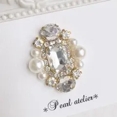 スクエアクリスタルビジュー✨パールブローチ　入学式　卒業式　ジャケットに♪