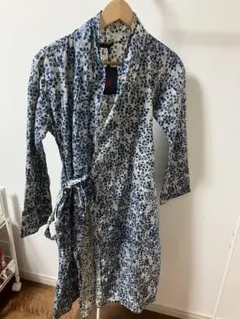 45R ラップドレス　ガウン　新品　タグ付き　花柄プリント　ワンピース　羽織り 45R ラップドレス ガウン 新品 タグ付き 花柄プリント ワンピース