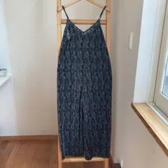 ネイビー花柄サロペット