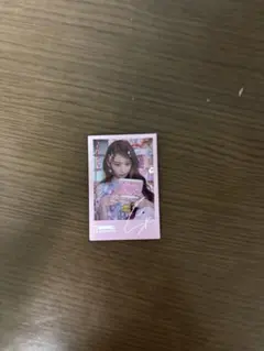 LE SSERAFIM SAKURA 缶バッジ ストラップ