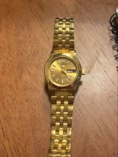 SEIKO 5 セイコー5 ゴールドカラー 腕時計のサムネイル