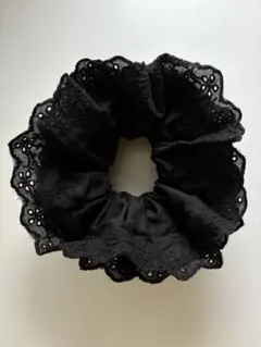 新品＊ブラック　フリル　シュシュ　レース　ビッグ　ボリューム　ヘアゴム