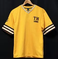 トミーヒルフィガー tシャツ Vネック 未使用　トミーフィルフィガー