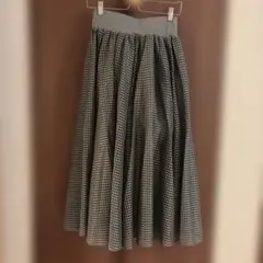 【新品未使用】シアーなチェック柄×裏地付きのボリュームフレアスカート/グレー