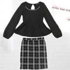 [春物新作]ペプラムトップス&チェック柄スカートモノトーンセットアップ